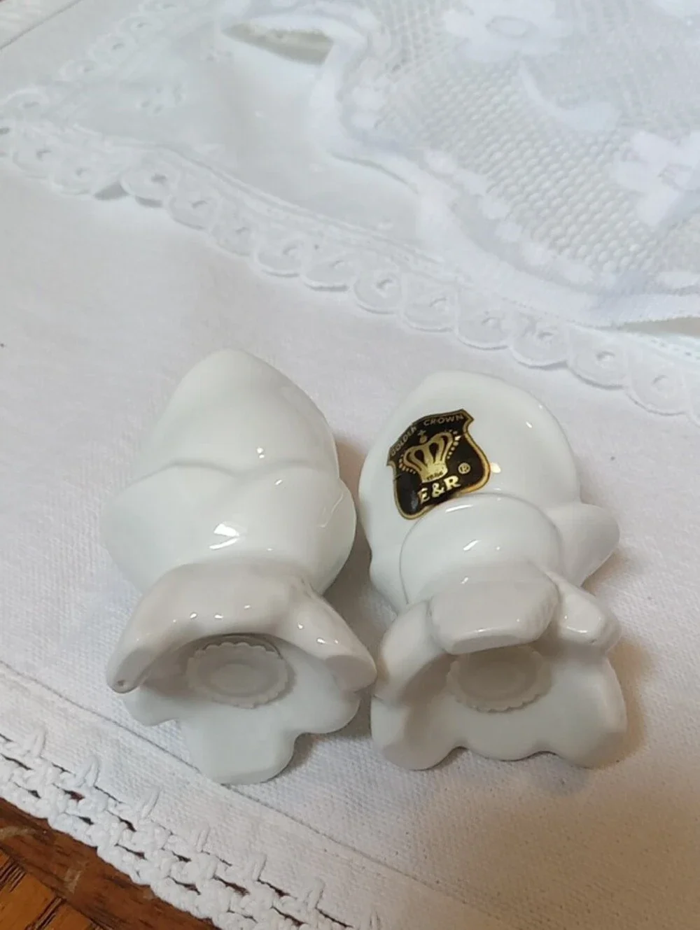 Golden Crown White Rose Salt & Pepper Shakers